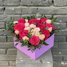 Цветочная композиция из Розы в коробке в Октябрьский Волгоградской области