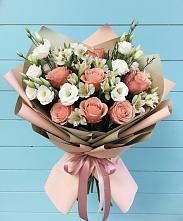 Букет цветов из:  Розы, Альстромерии и Лизиантусы в Октябрьский Волгоградской области