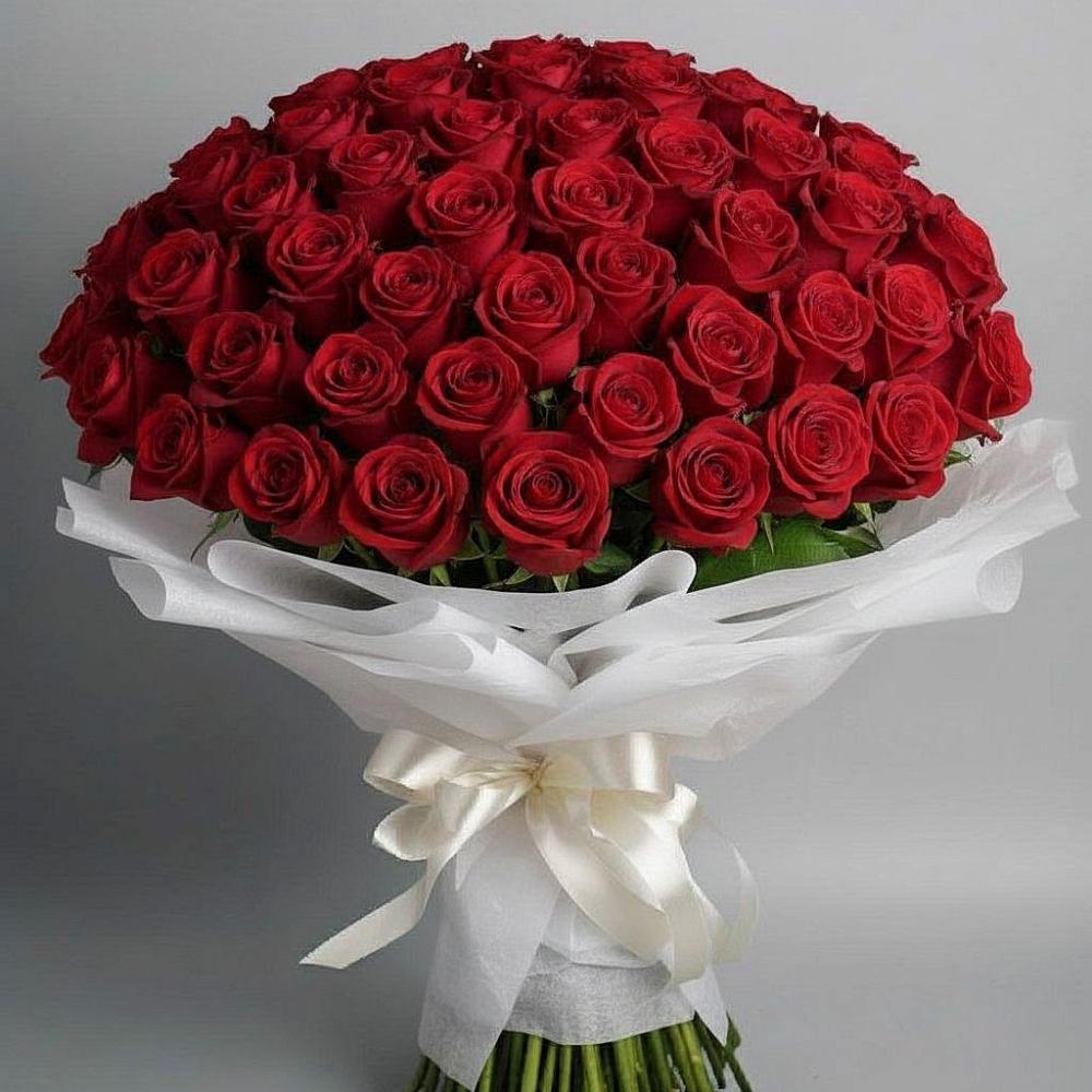 Букет 101 Красная роза Блэк Мэджик в Октябрьский Волгоградской области