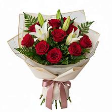 Букет цветов из:  Лилии и Розы в Октябрьский Волгоградской области