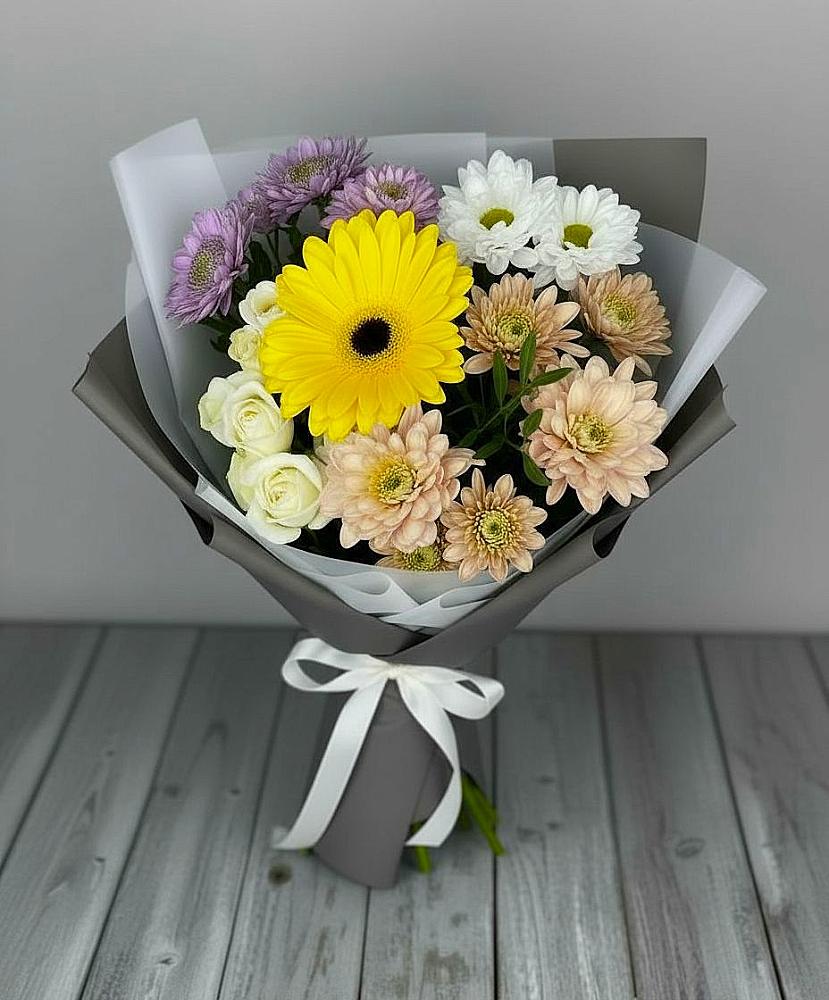 Букет цветов из: Розы, Герберы и Хризантемы в Октябрьский Волгоградской области