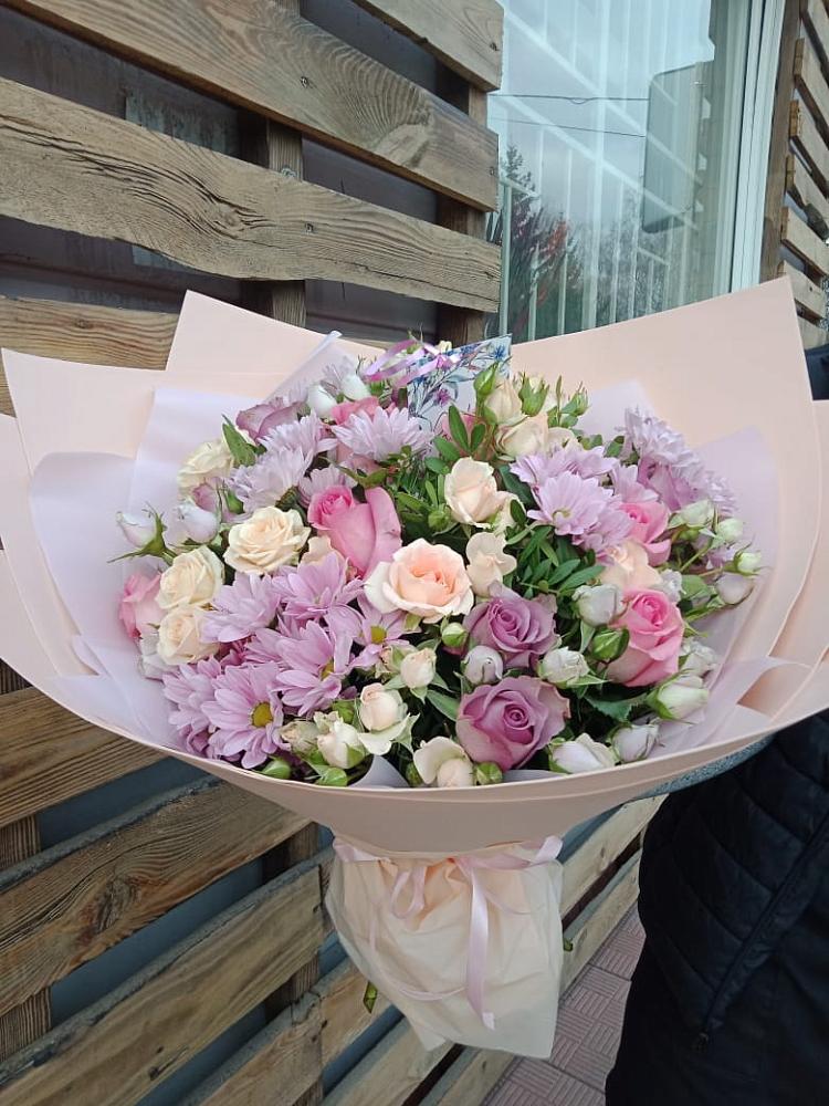 Букет цветов из: Розы и Хризантемы в Октябрьский Волгоградской области