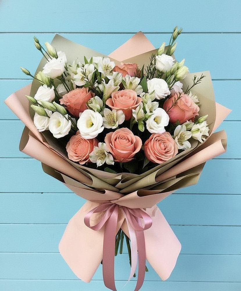 Букет цветов из: Розы, Альстромерии и Лизиантусы в Октябрьский Волгоградской области