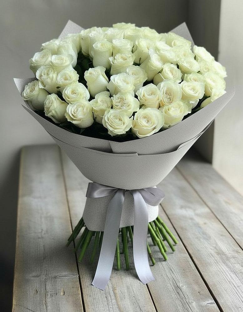 Букет 35 Белых роз в Октябрьский Волгоградской области