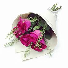 Букет цветов из:  Розы в Октябрьский Волгоградской области