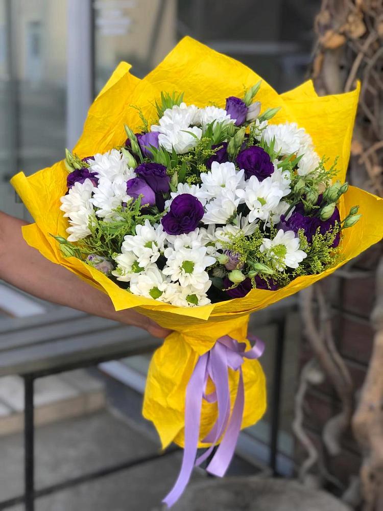 Букет цветов из: Ирисы, Хризантемы и Ромашки в Октябрьский Волгоградской области