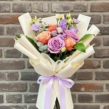 Букет цветов из:  Лизиантусы и Розы #REPLACE_PRED# Октябрьский Волгоградской области