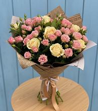 Букет цветов из:  Розы в Октябрьский Волгоградской области