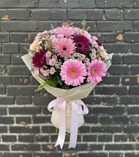 Букет цветов из:  Герберы и Хризантемы в Октябрьский Волгоградской области