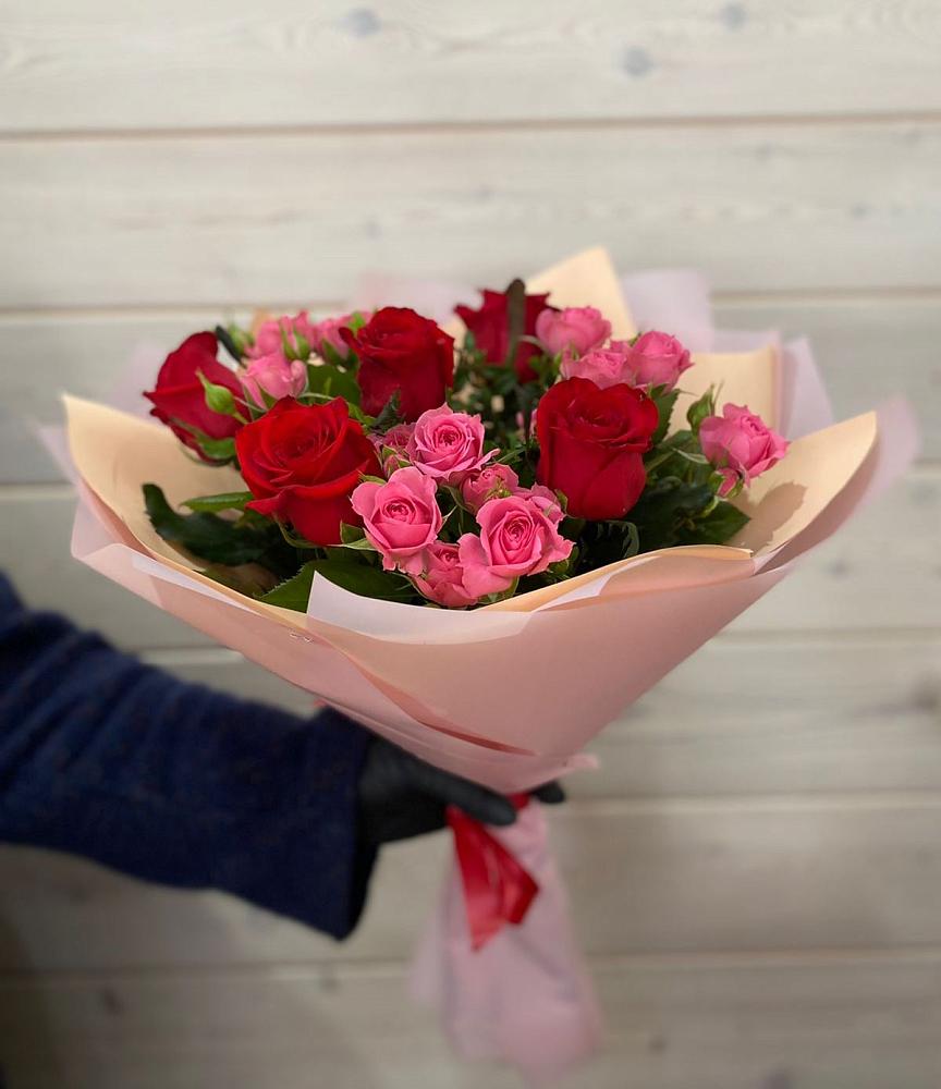 Букет цветов из: Розы в Октябрьский Волгоградской области