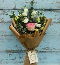 Букет цветов из:  Розы и Лизиантусы в Октябрьский Волгоградской области