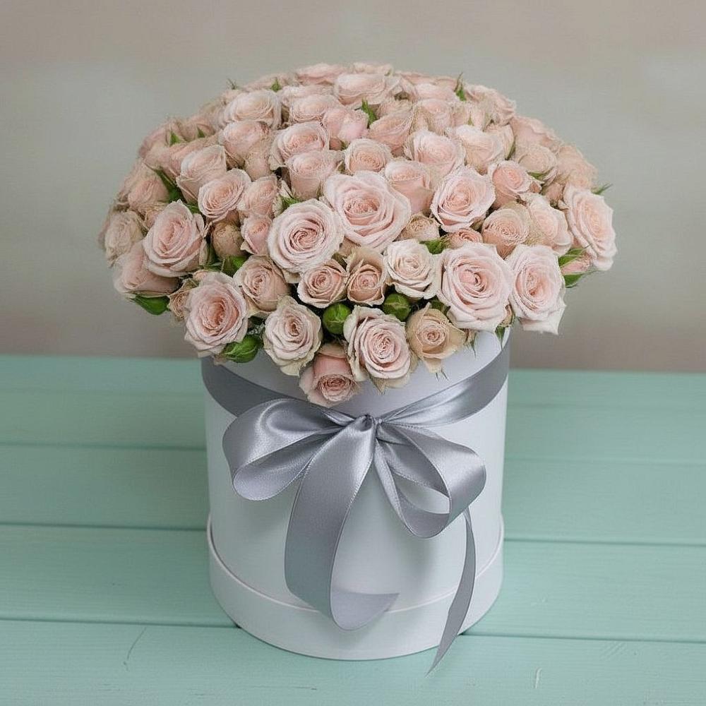 Цветочная композиция из Розы в шляпной коробке в Октябрьский Волгоградской области